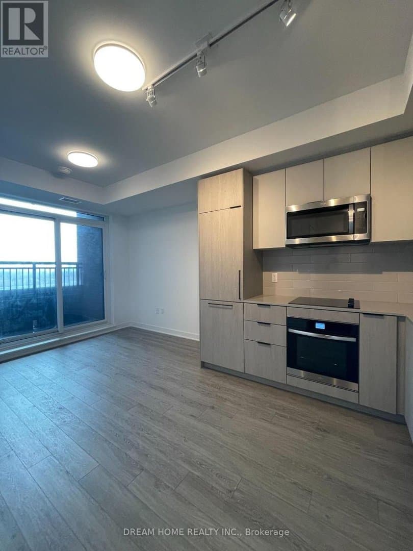 1185 Dupont Street - Photo 2