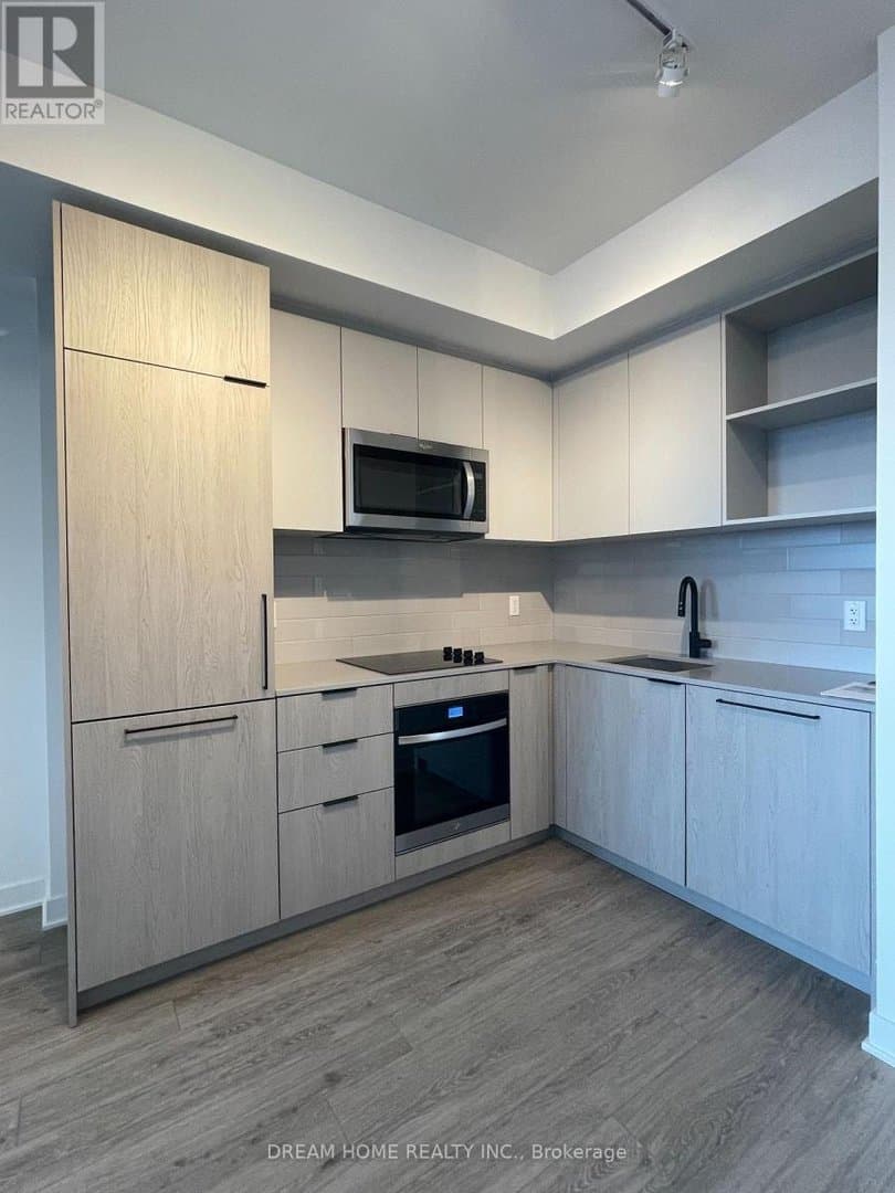 1185 Dupont Street - Photo 3