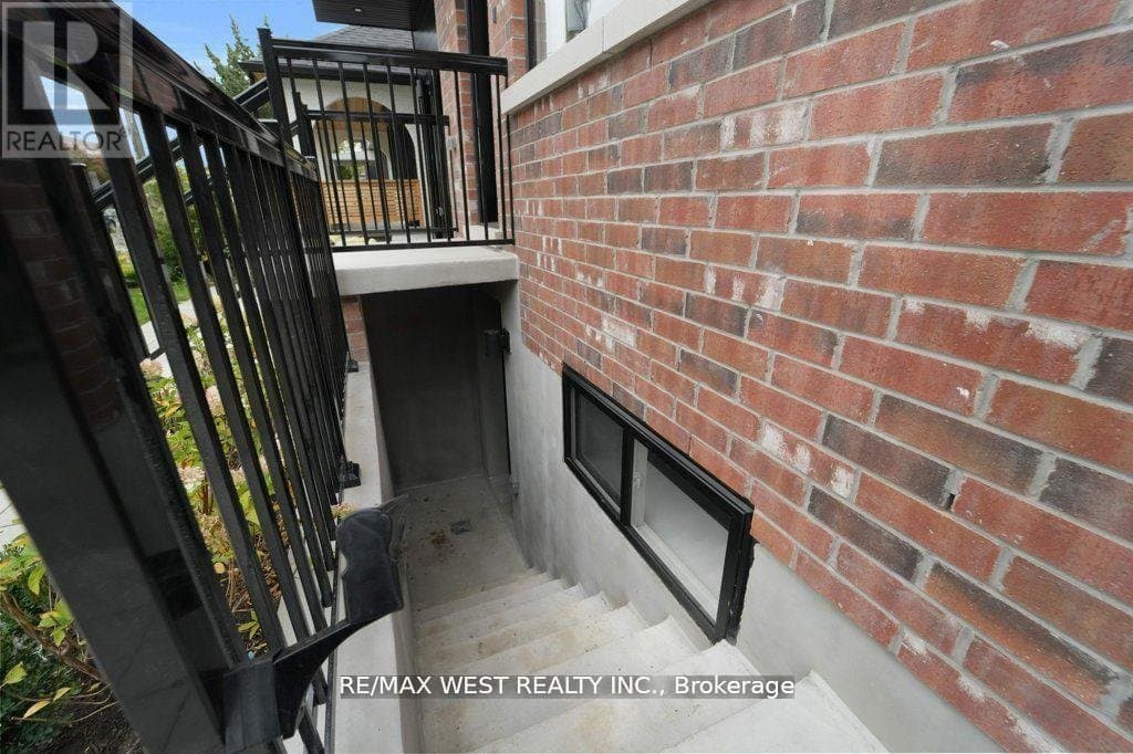 502 Atlas Avenue - Photo 3