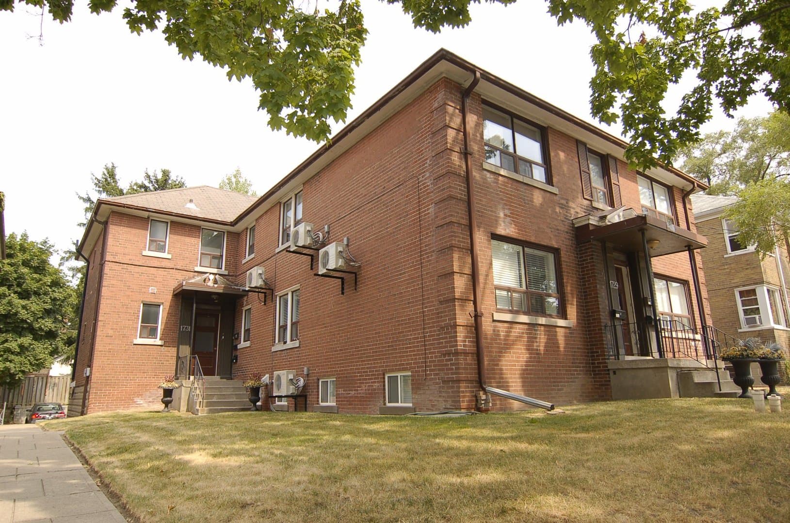 1729 Bathurst Street - Photo 1