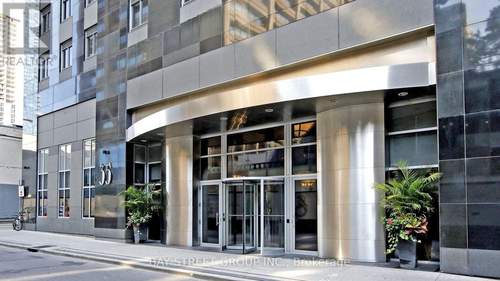 35 Balmuto Street - Photo 3