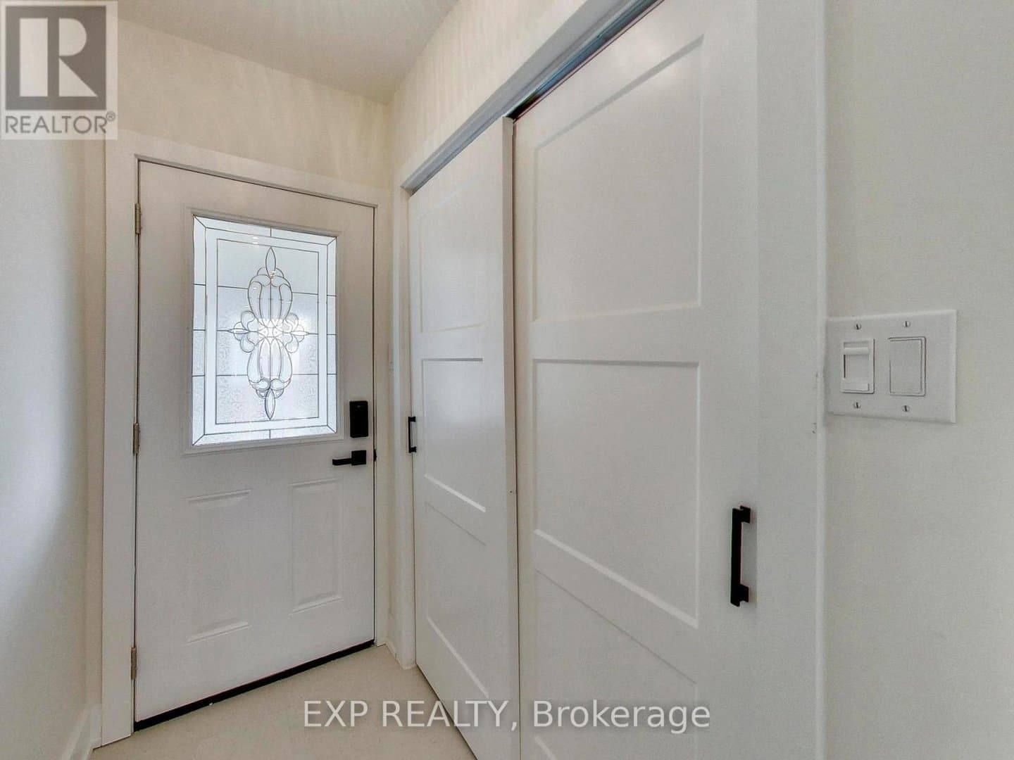 37 Gilbert Avenue - Photo 4