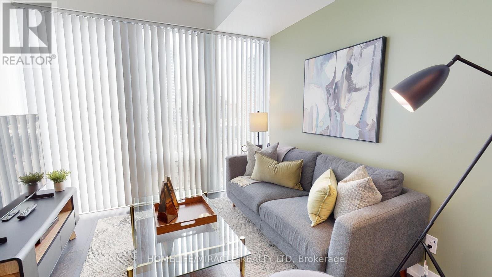 60 Shuter Street - Photo 2