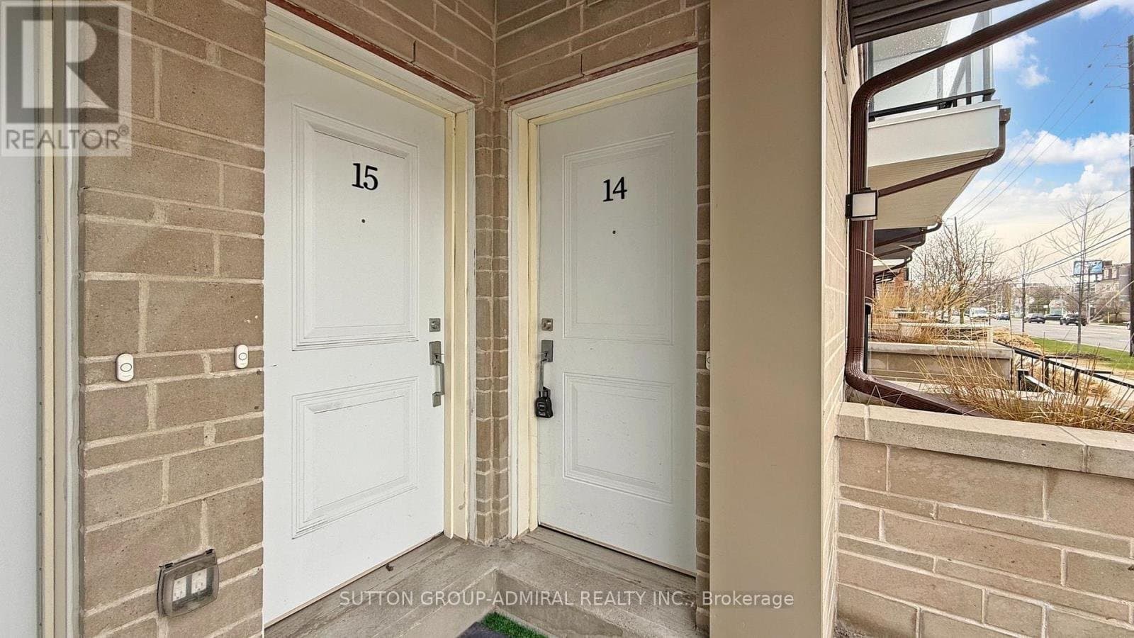 57 Finch Avenue - Photo 3