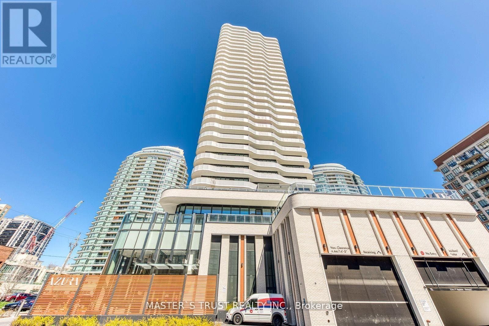 15 Holmes Avenue