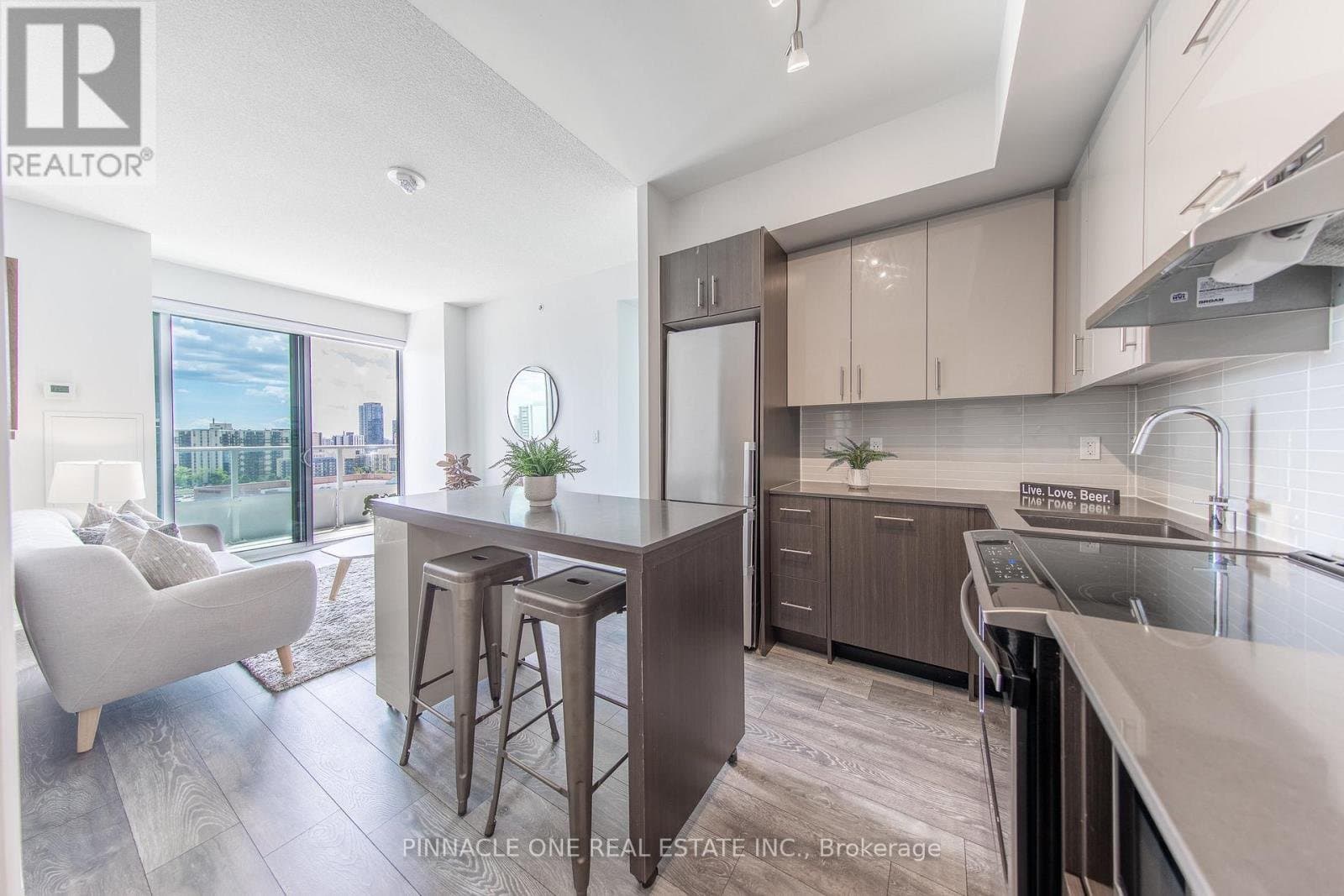 180 Fairview Mall Drive - Photo 3