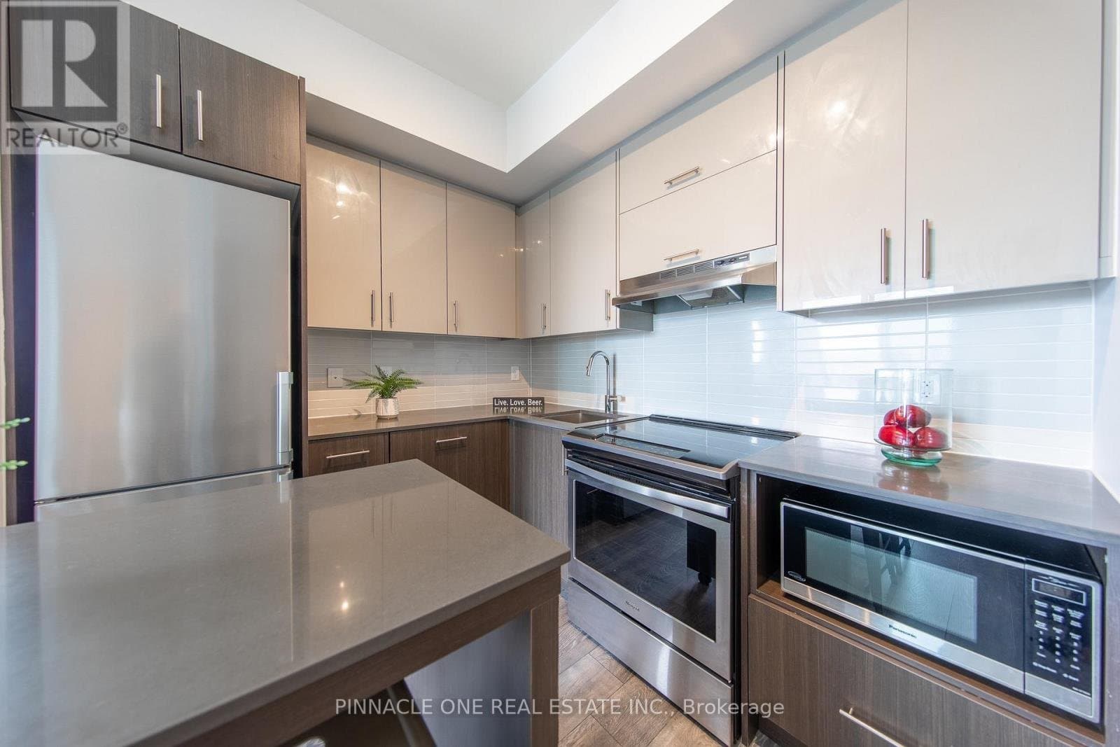 180 Fairview Mall Drive - Photo 4