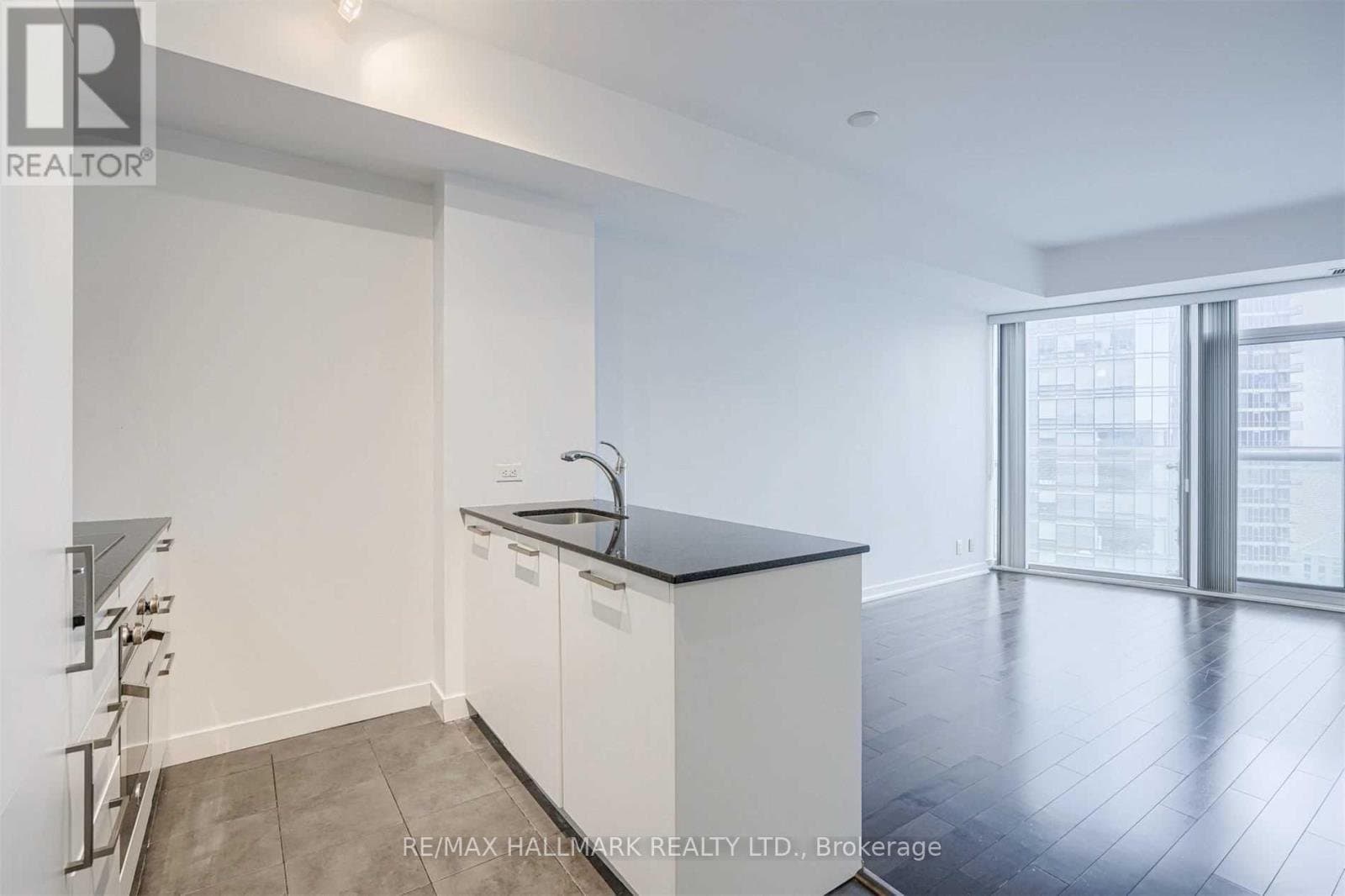 12 York Street - Photo 3
