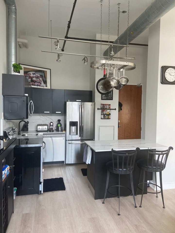 43 Hanna Avenue - Photo 2