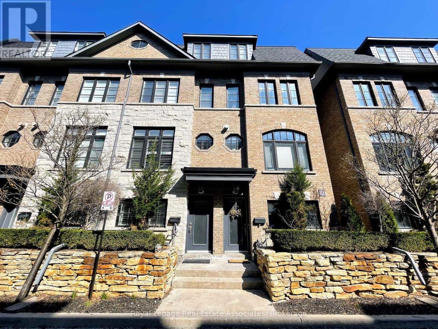 56 Lobo Mews - Photo 1