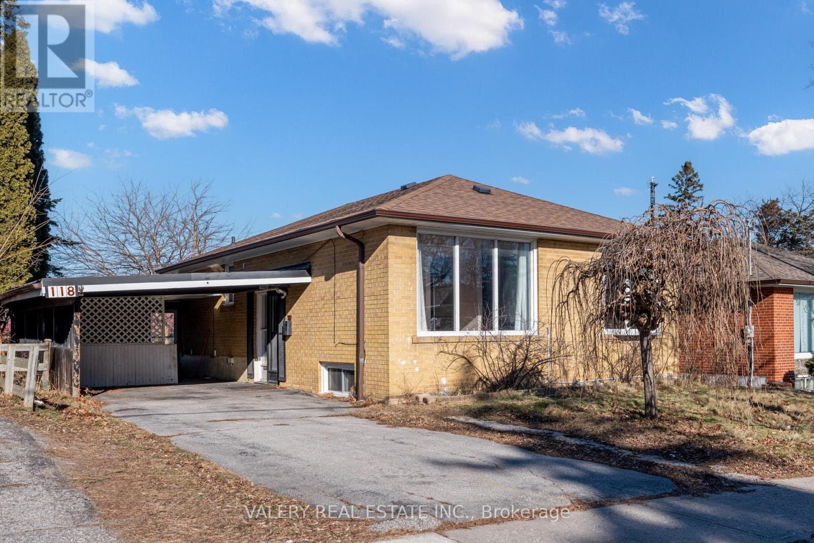118 Dorcot Avenue
