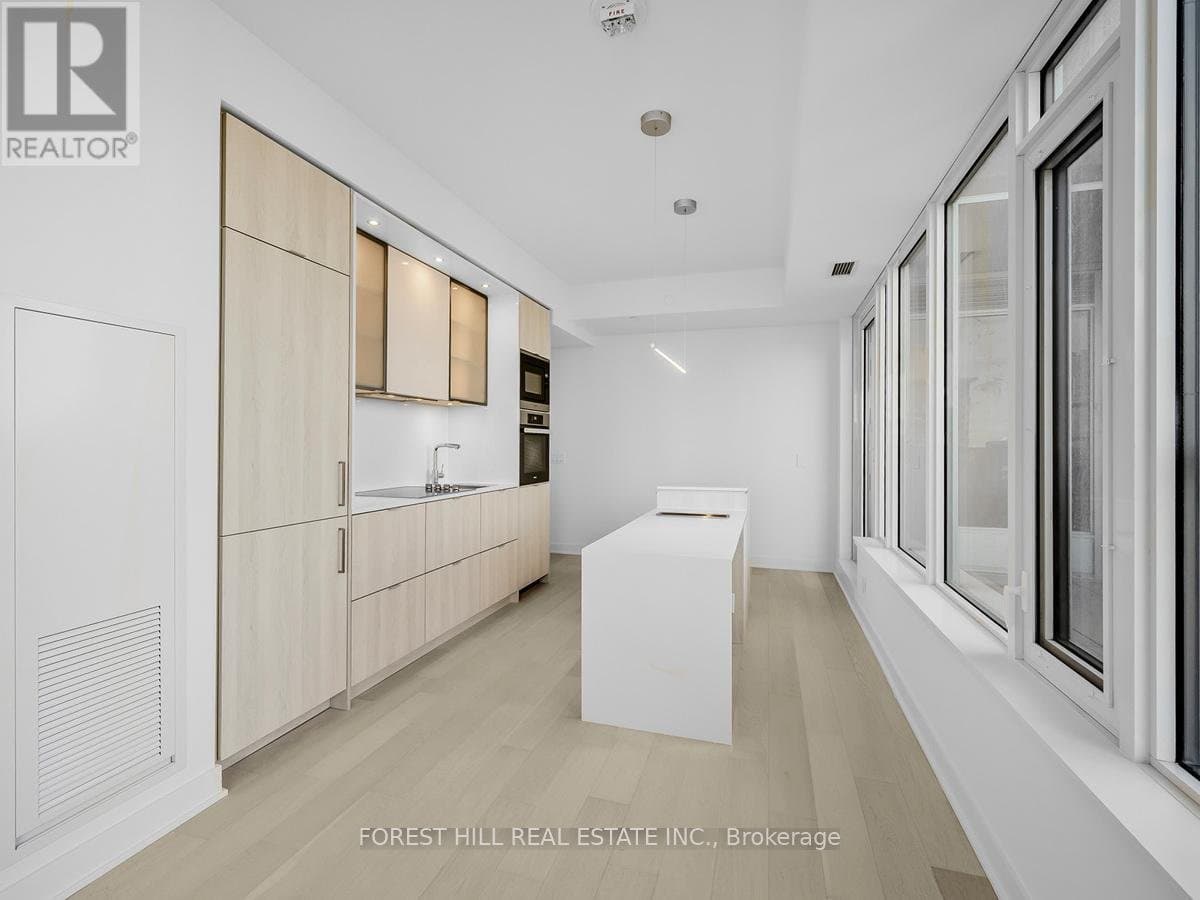 11 Yorkville Avenue - Photo 3