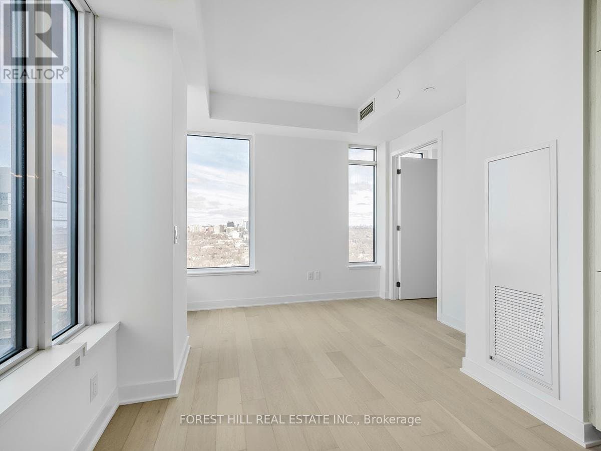 11 Yorkville Avenue - Photo 4