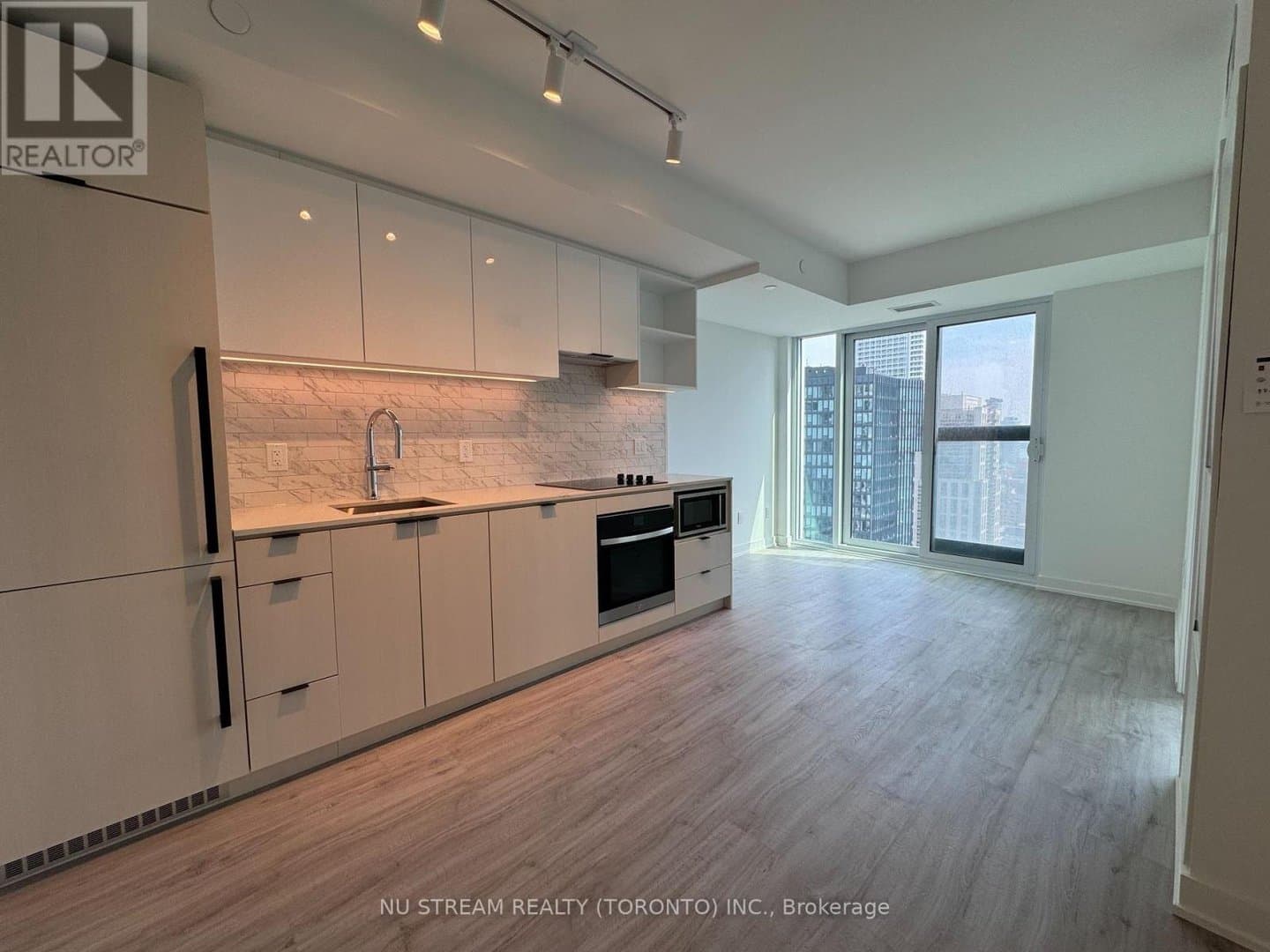 252 Church Street - Photo 2