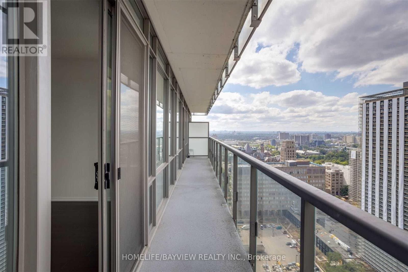 37 Grosvenor Street - Photo 2