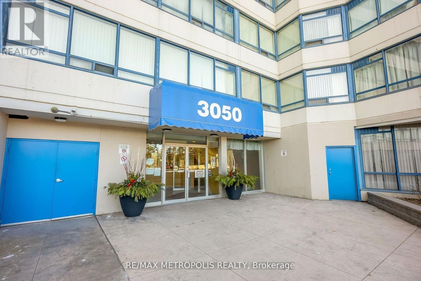 3050 Ellesmere Road - Photo 3