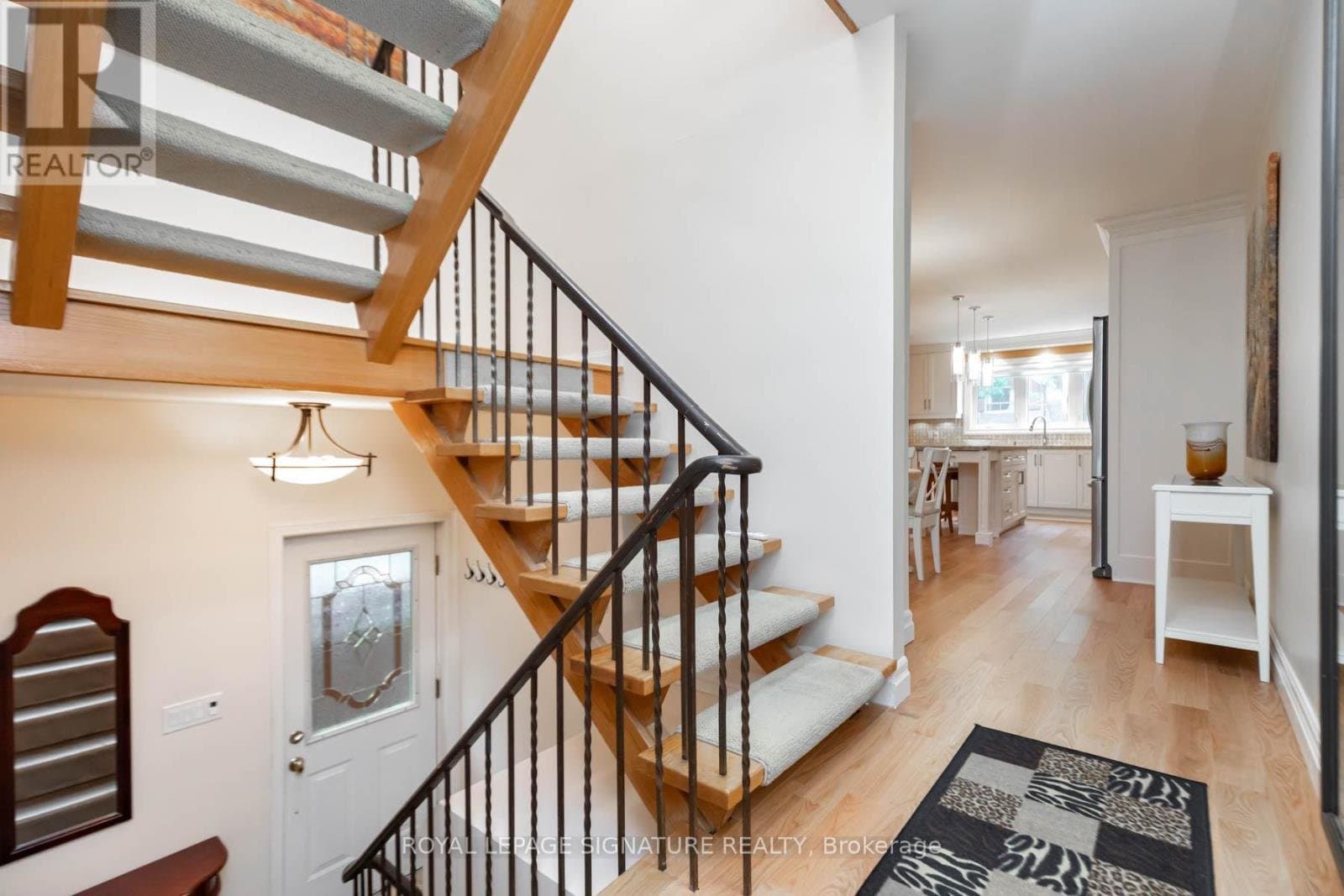 641 Balliol Street - Photo 2