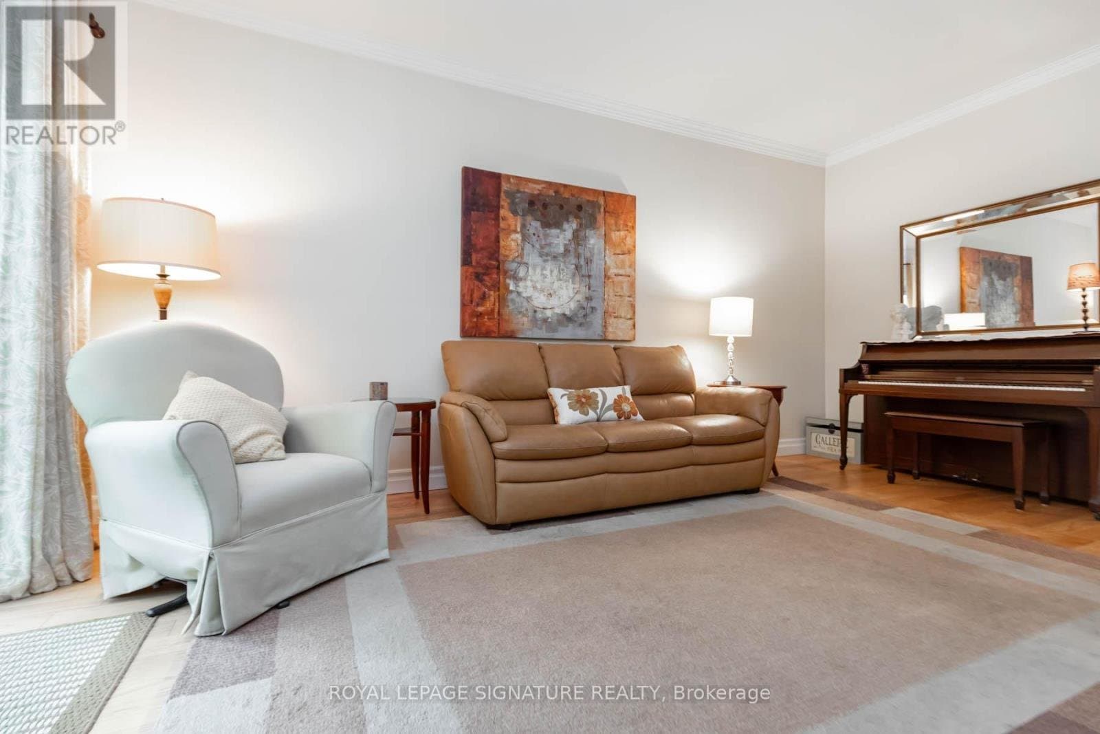 641 Balliol Street - Photo 4