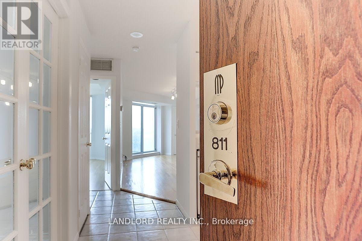 190 Manitoba Street - Photo 3