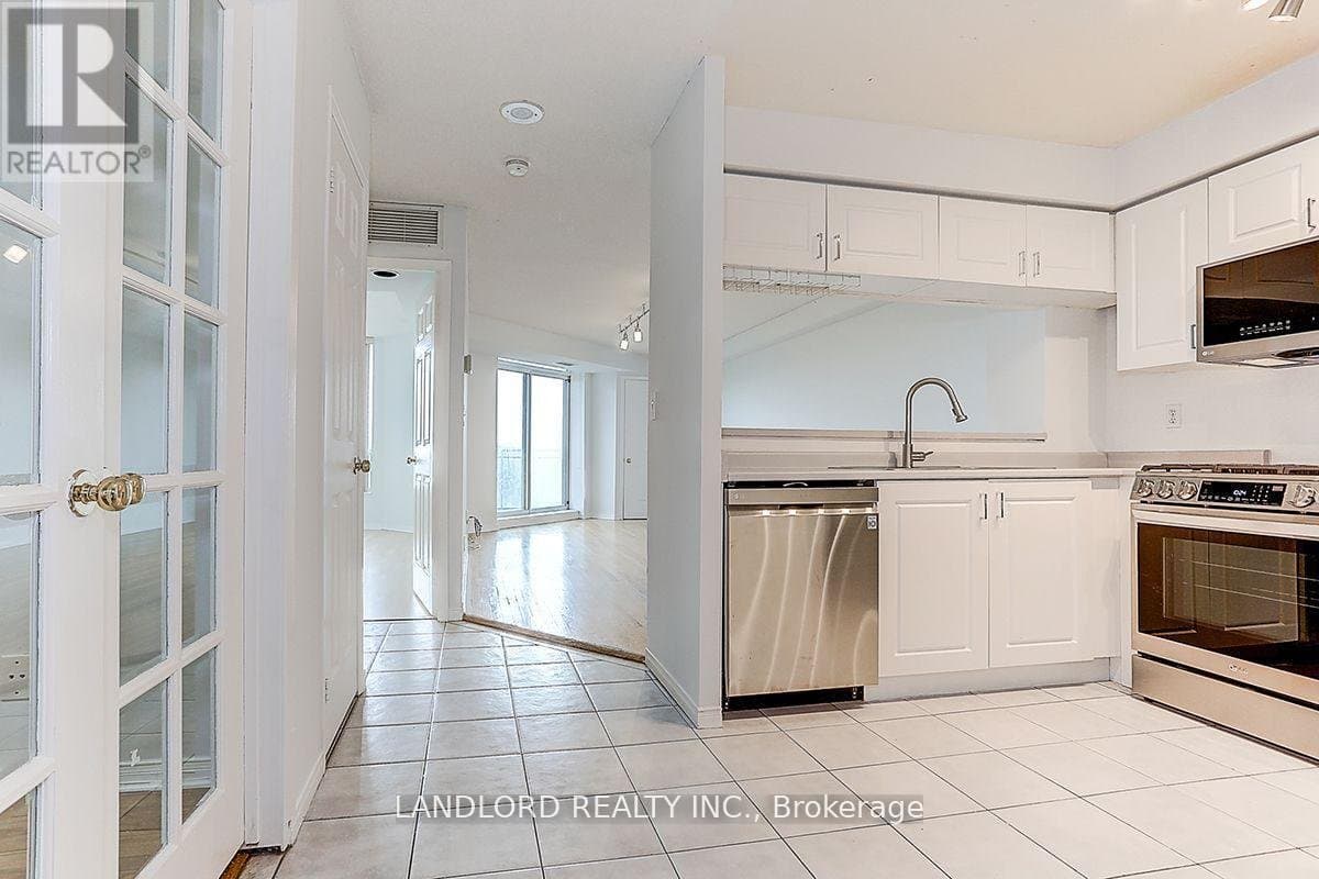 190 Manitoba Street - Photo 4
