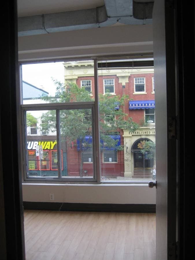 394 Bloor Street West - Photo 3