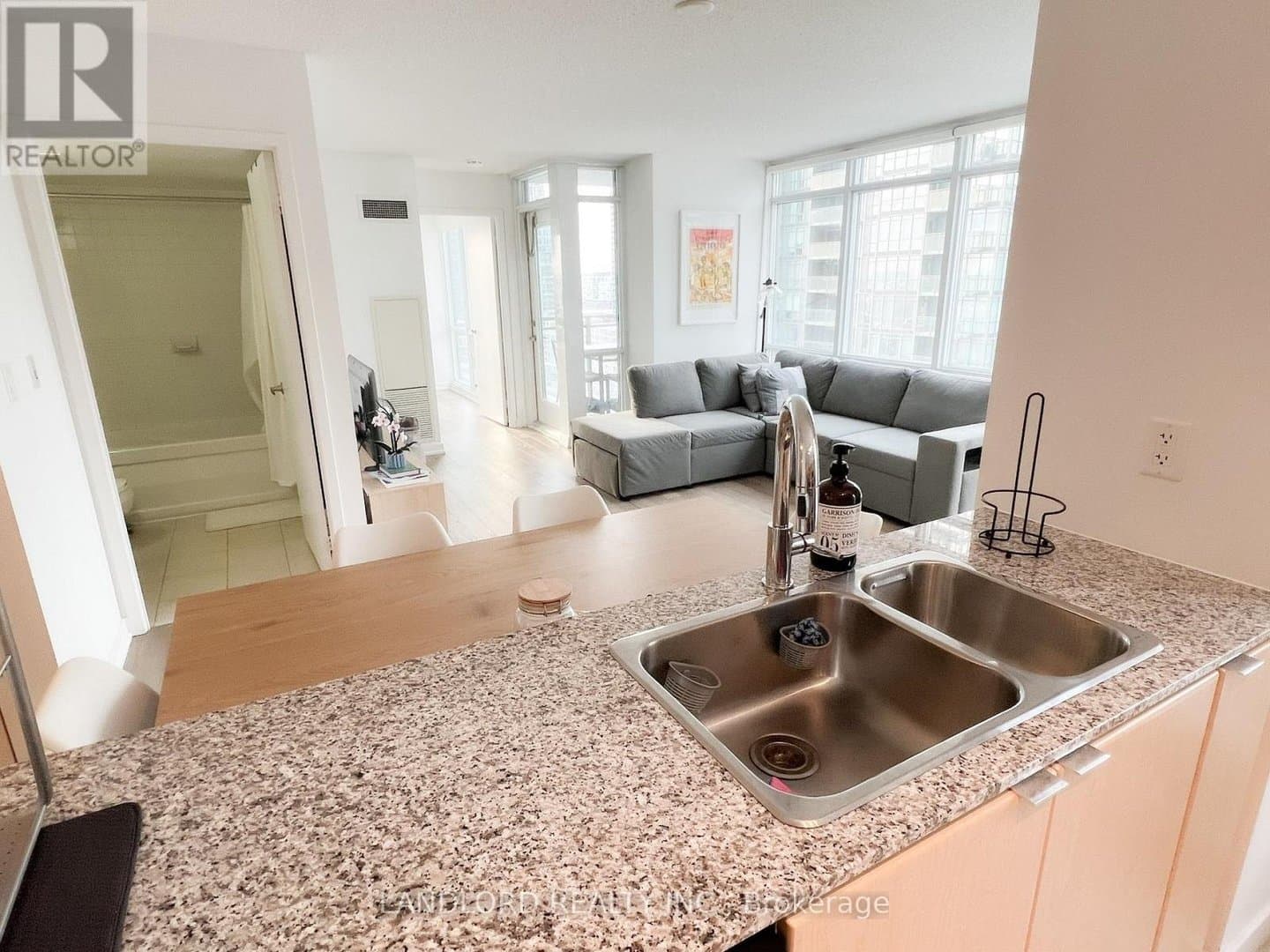 11 Brunel Court - Photo 3