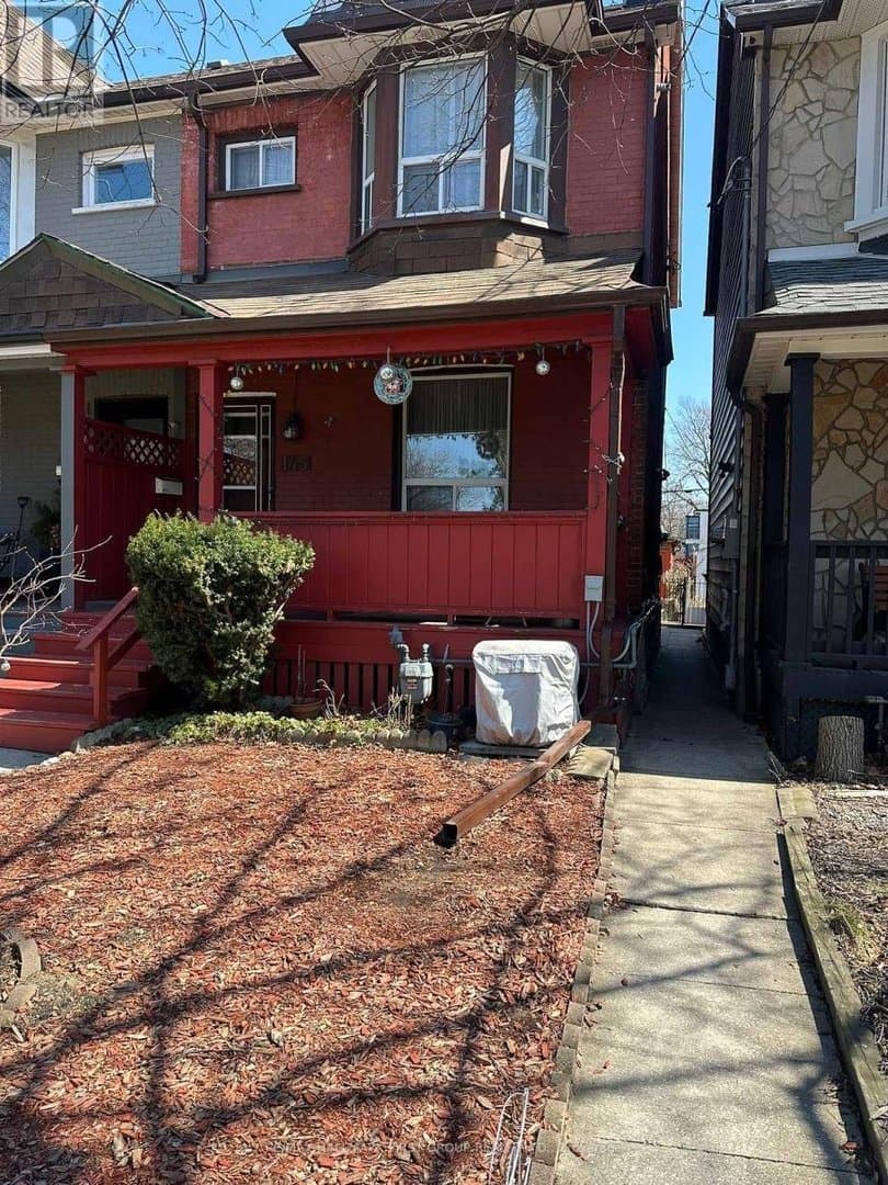 145 Gladstone Avenue - Photo 2