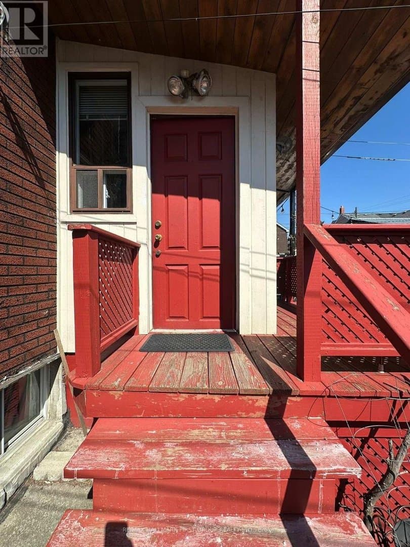 145 Gladstone Avenue - Photo 4