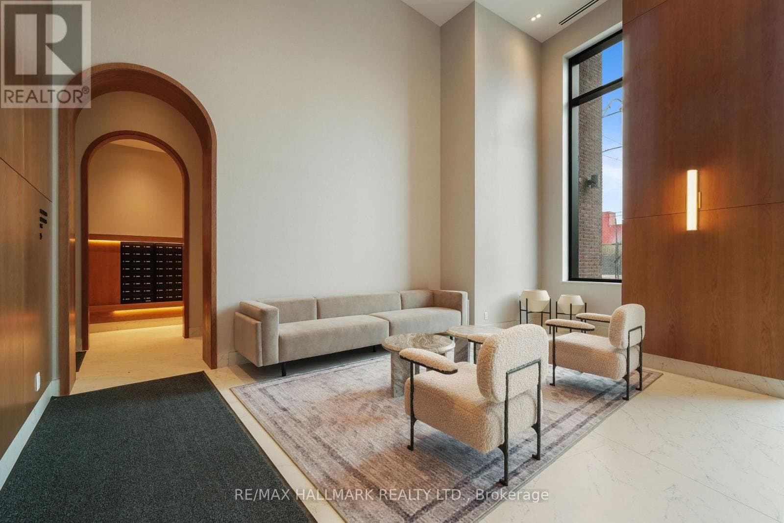 1185 Dupont Street - Photo 4