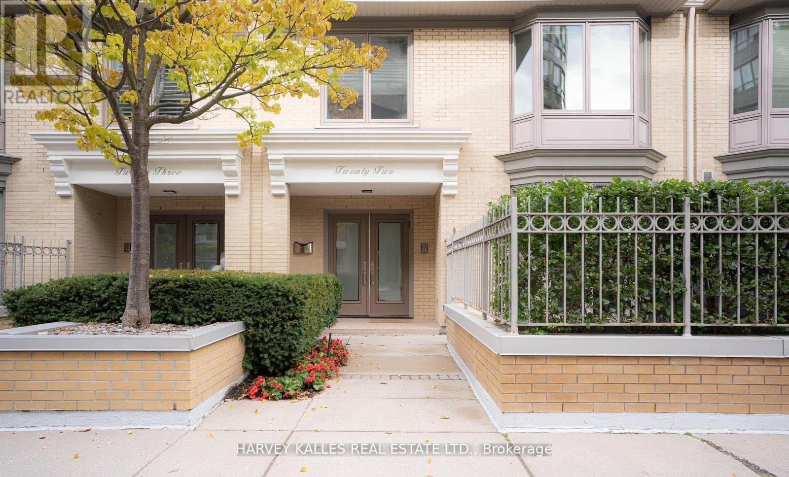 22 Lower Village Gate - Photo 2