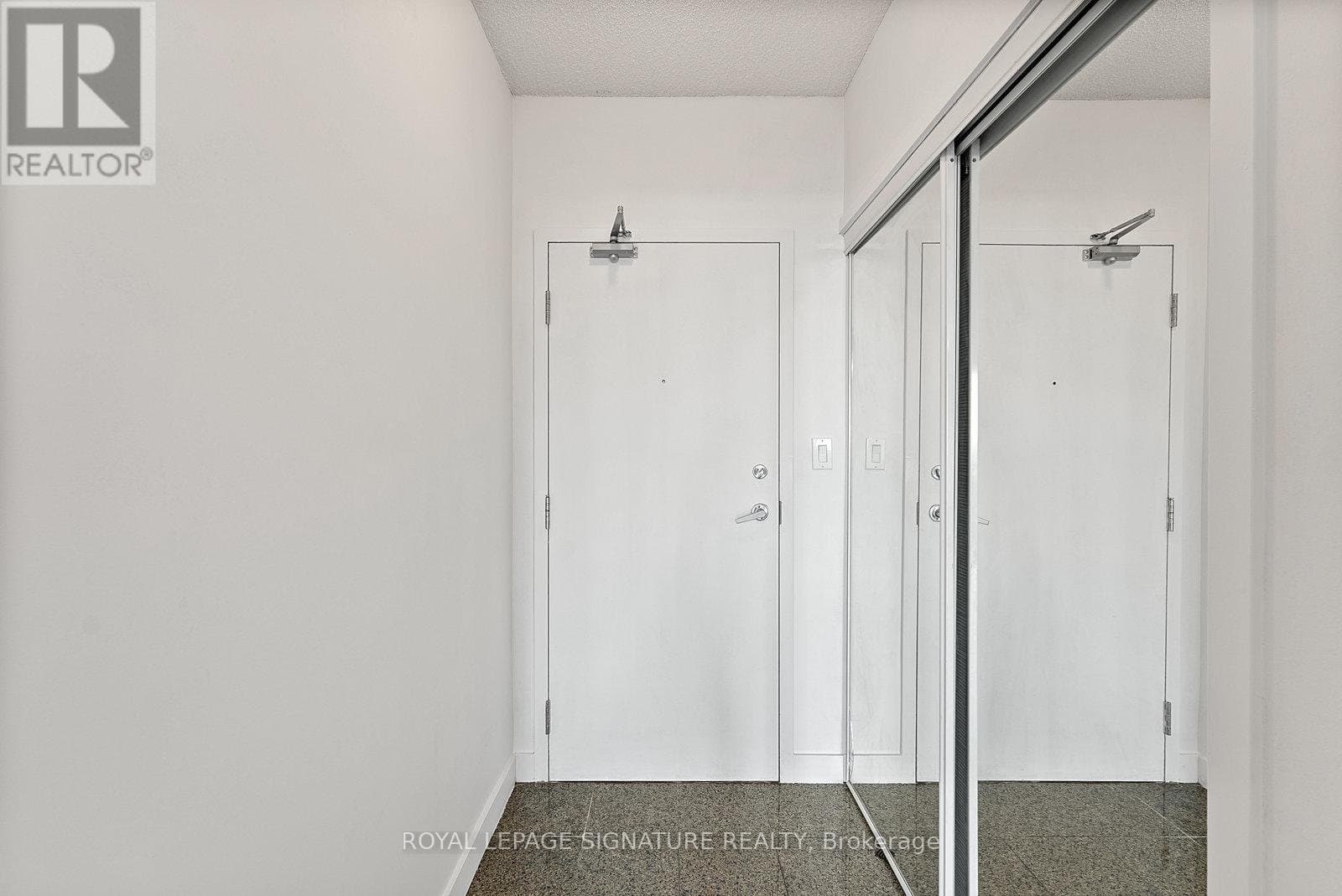 3 Navy Wharf Court - Photo 3