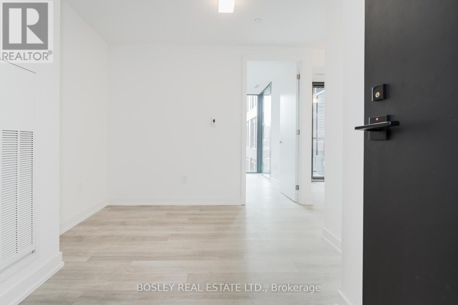 28 Eastern Avenue - Photo 2