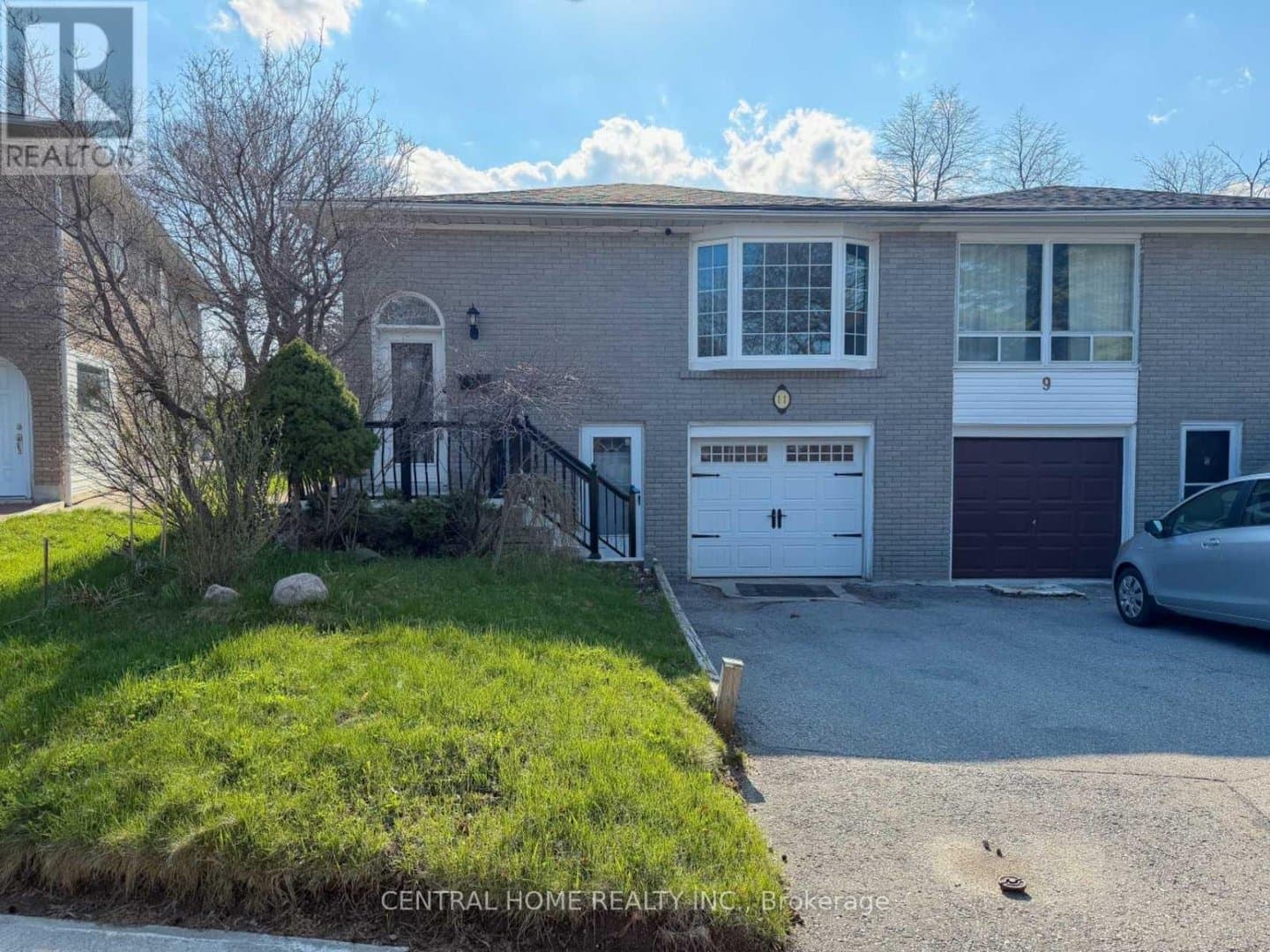 11 Tineta Crescent