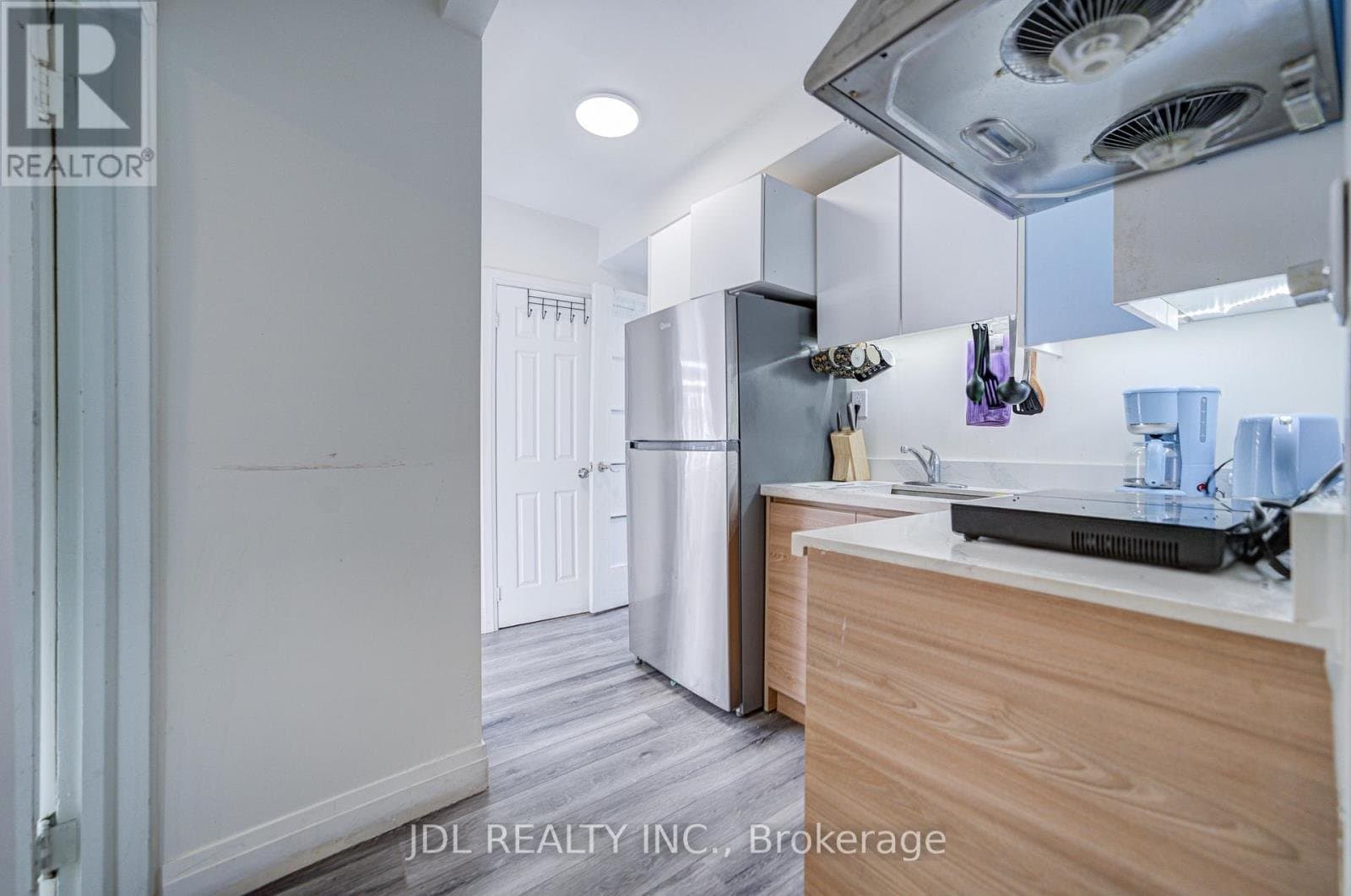5 Sorauren Avenue - Photo 2