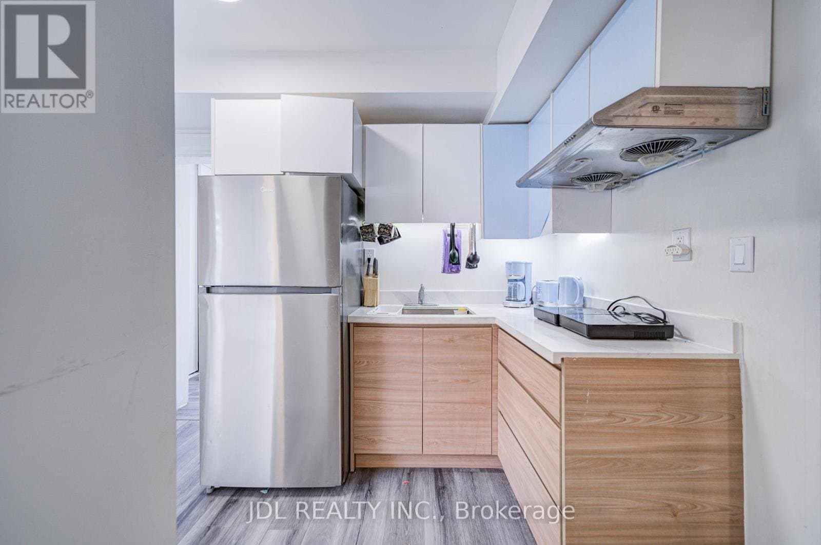 5 Sorauren Avenue - Photo 3