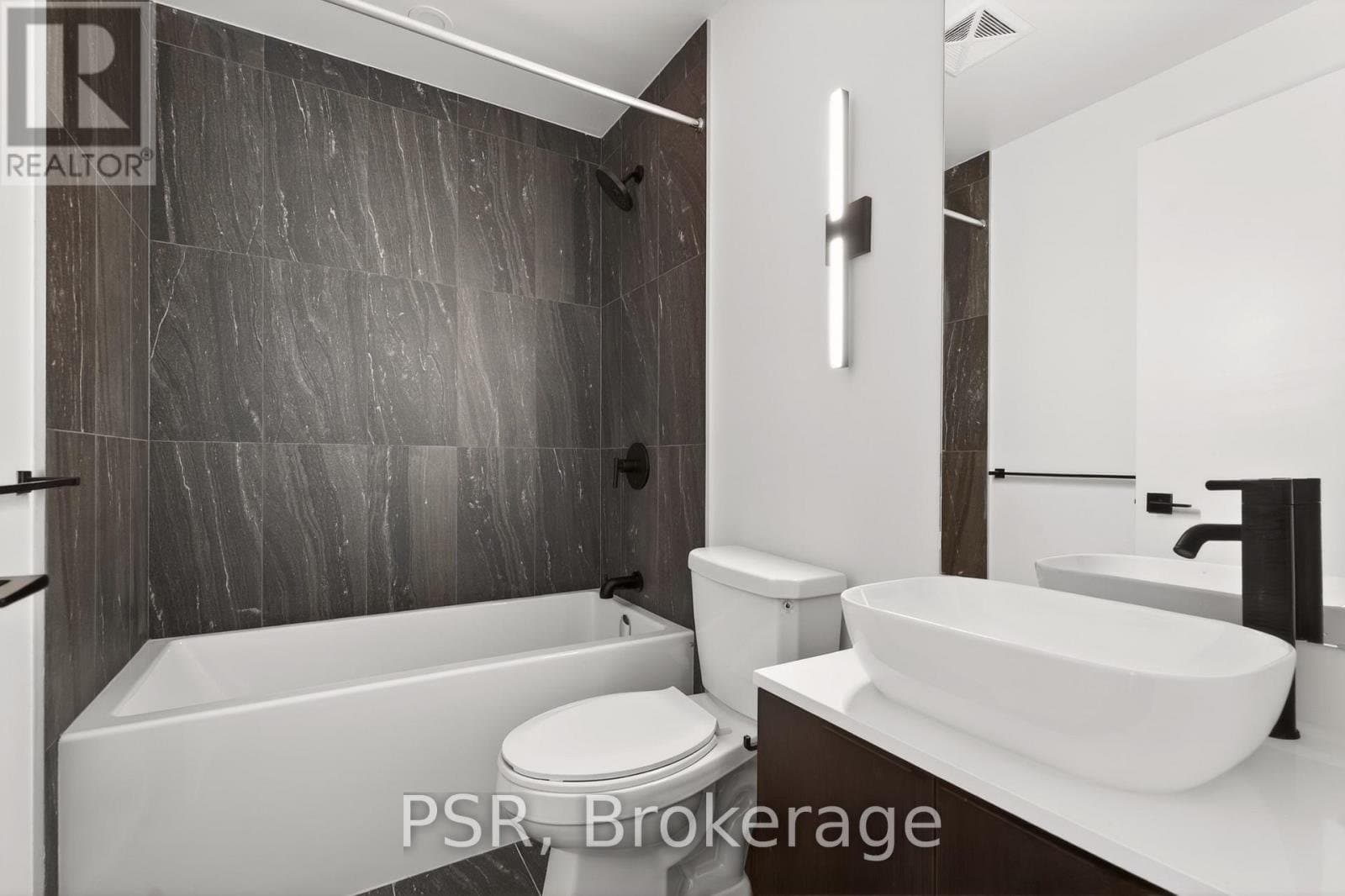 1185 Dupont Street - Photo 2
