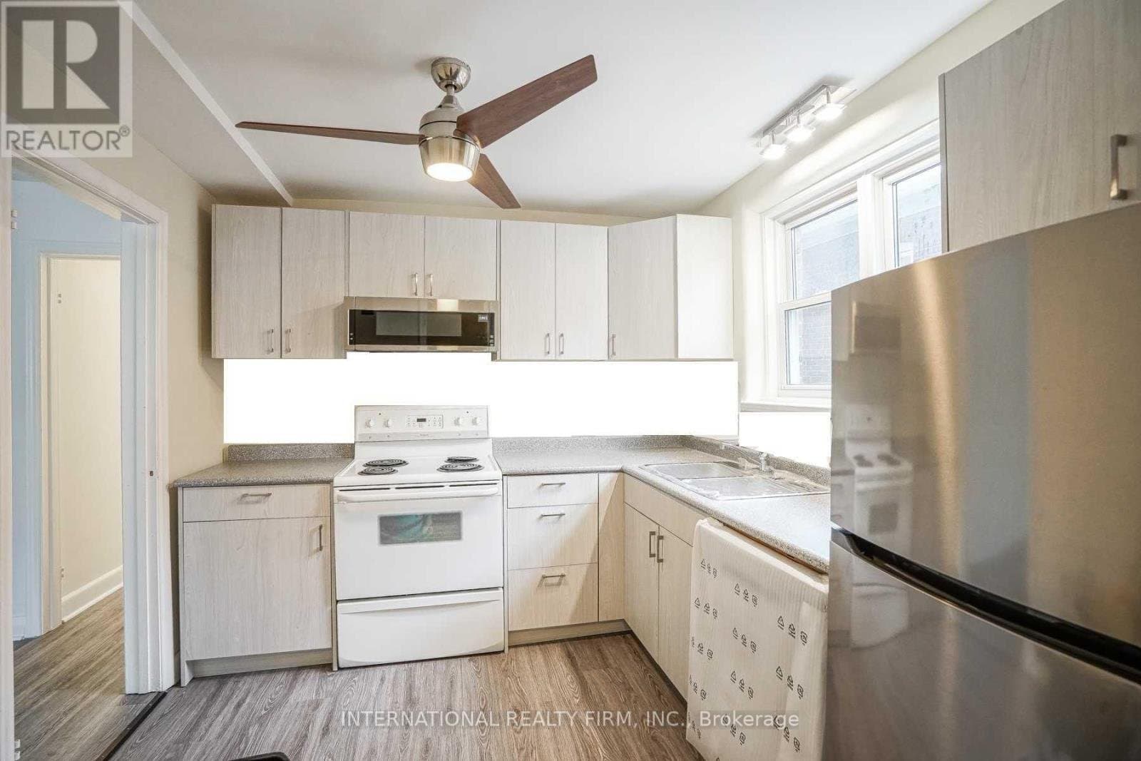 295 Indian Grove - Photo 4