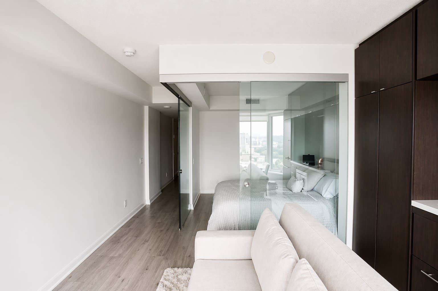 155 Yorkville Avenue - Photo 4