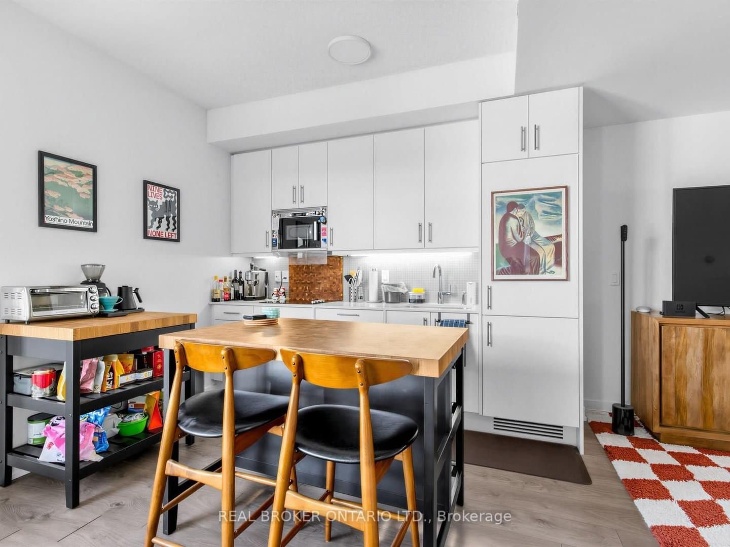 297 College Street - Photo 2