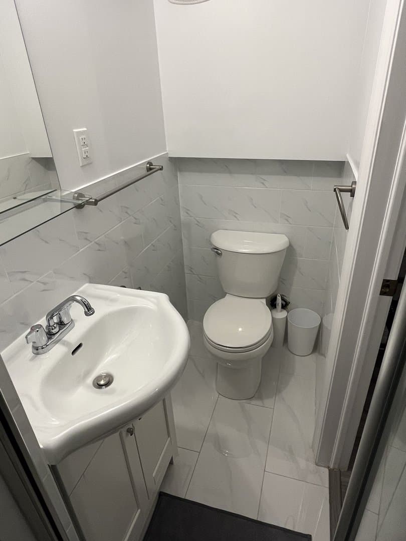 674 Bathurst Street - Photo 4