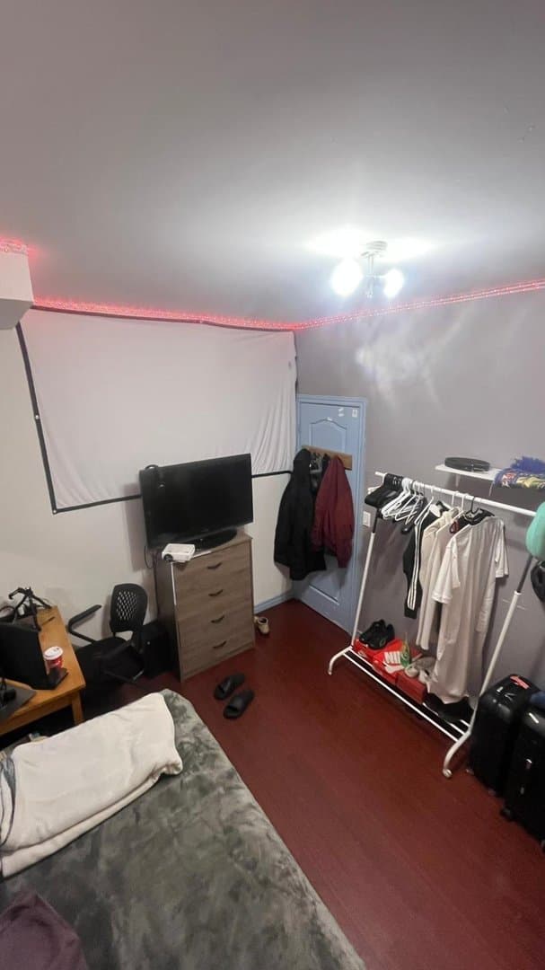 552 Bathurst Street - Photo 3