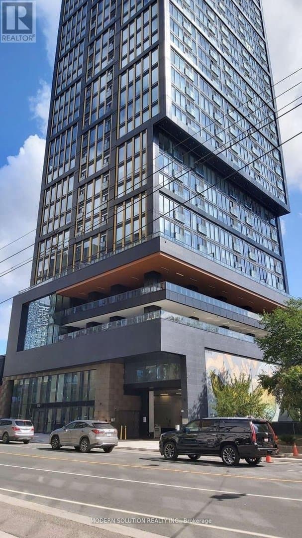 319 Jarvis Street - Photo 2
