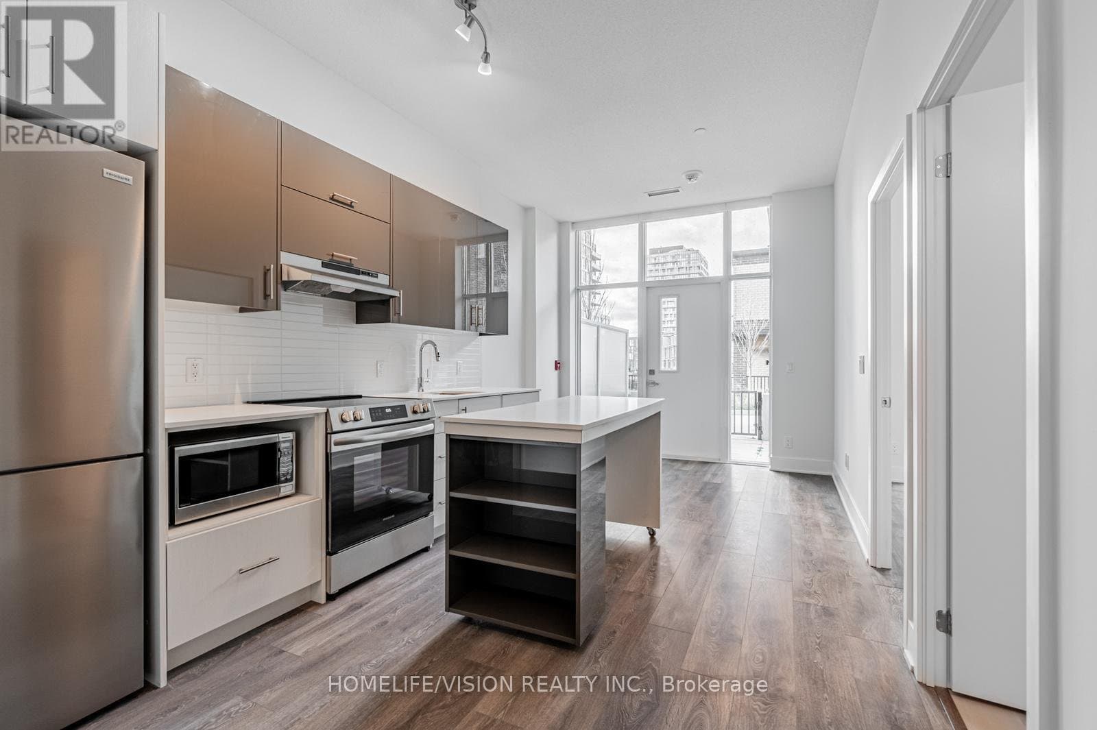 188 Fairview Mall Drive - Photo 3