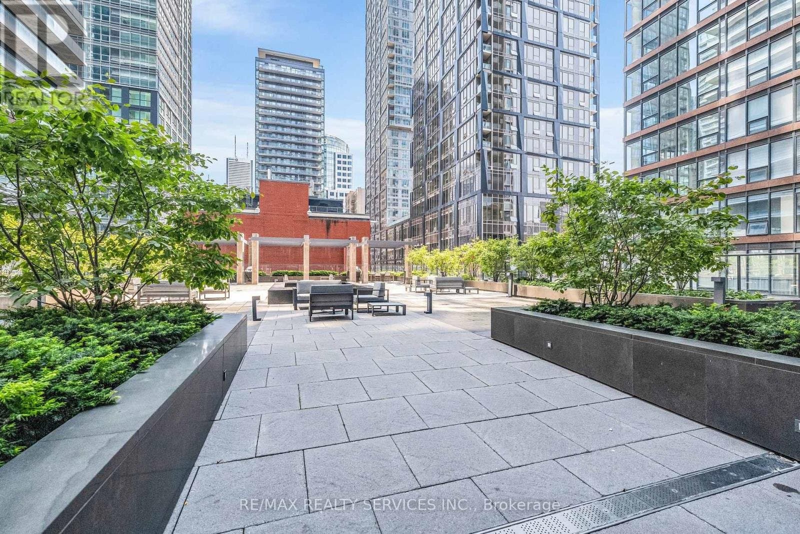 115 Blue Jays Way - Photo 2