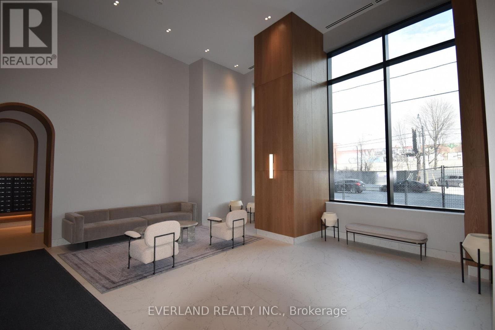 1185 Dupont Street - Photo 3