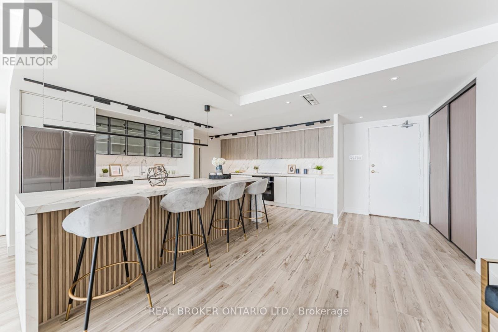 131 Torresdale Avenue - Photo 3