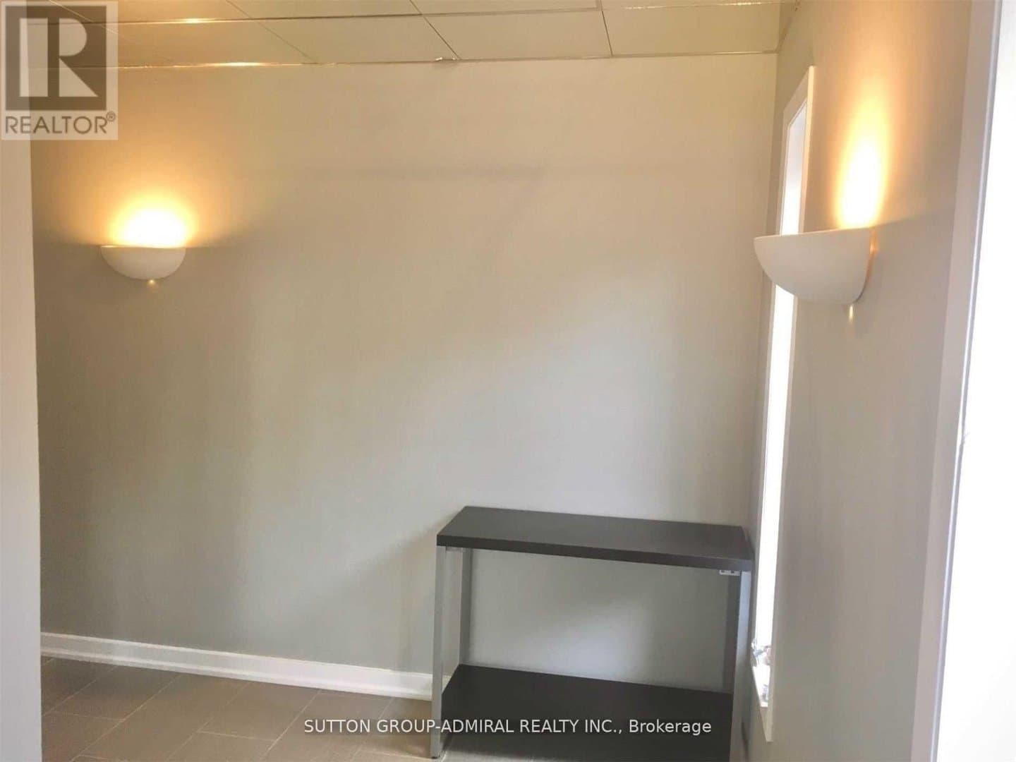4 Nootka Crescent - Photo 4