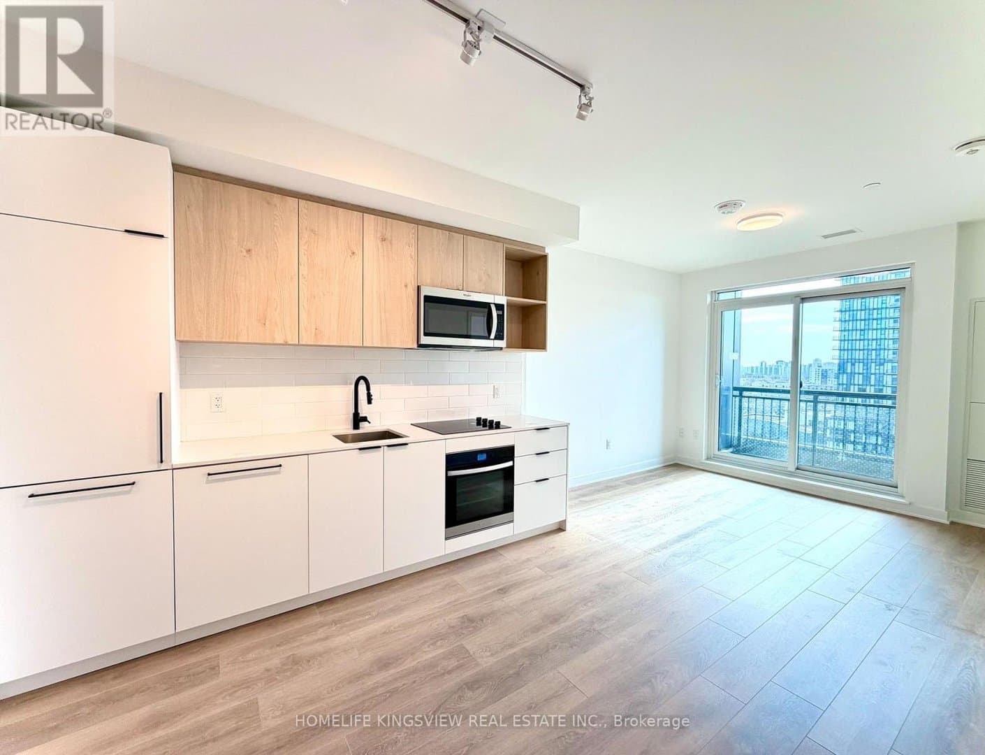 1185 Dupont Street - Photo 4