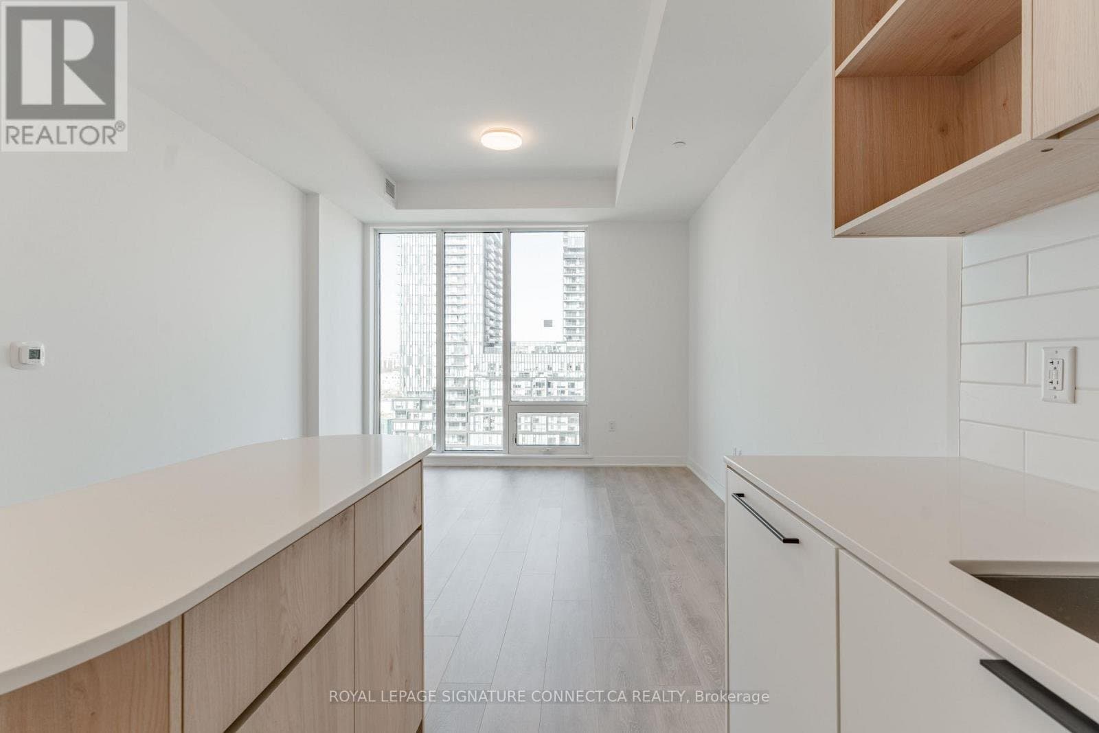 1185 Dupont Street - Photo 4