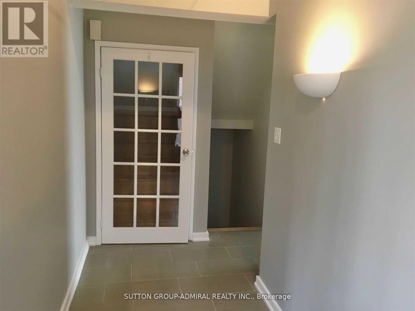 4 Nootka Crescent - Photo 4